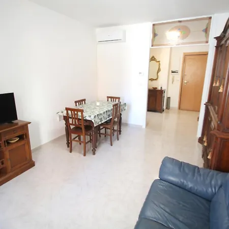 Apartment Apricot